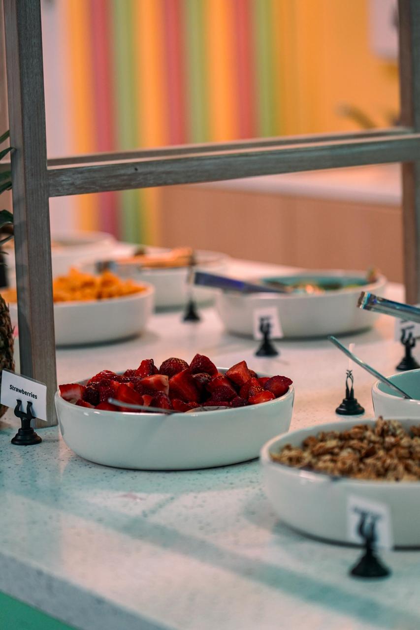 Yo Love It frozen yoghurt store - image 3